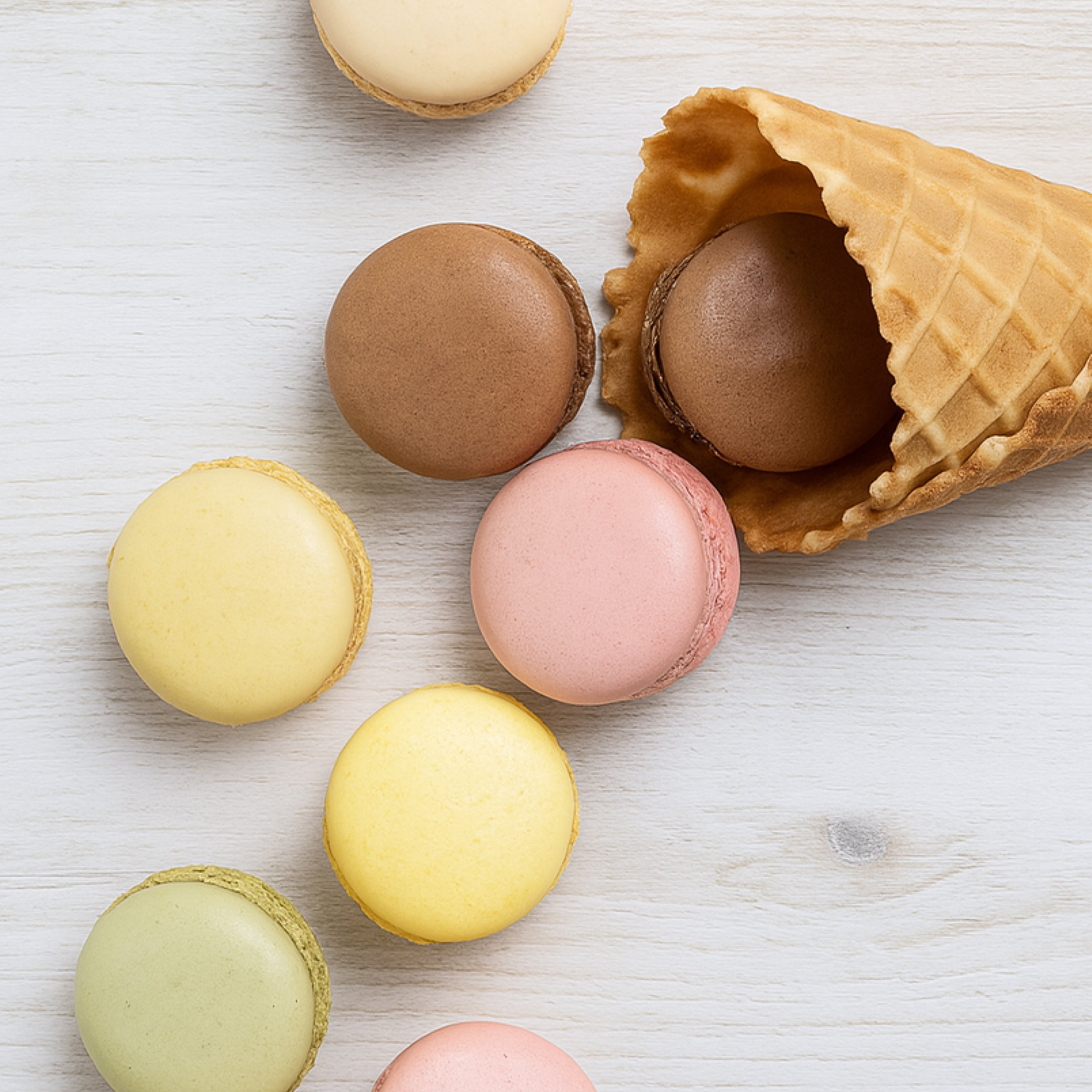 New from Theodoros Kalotinis: Matcha Ice Cream and Peach Macaron