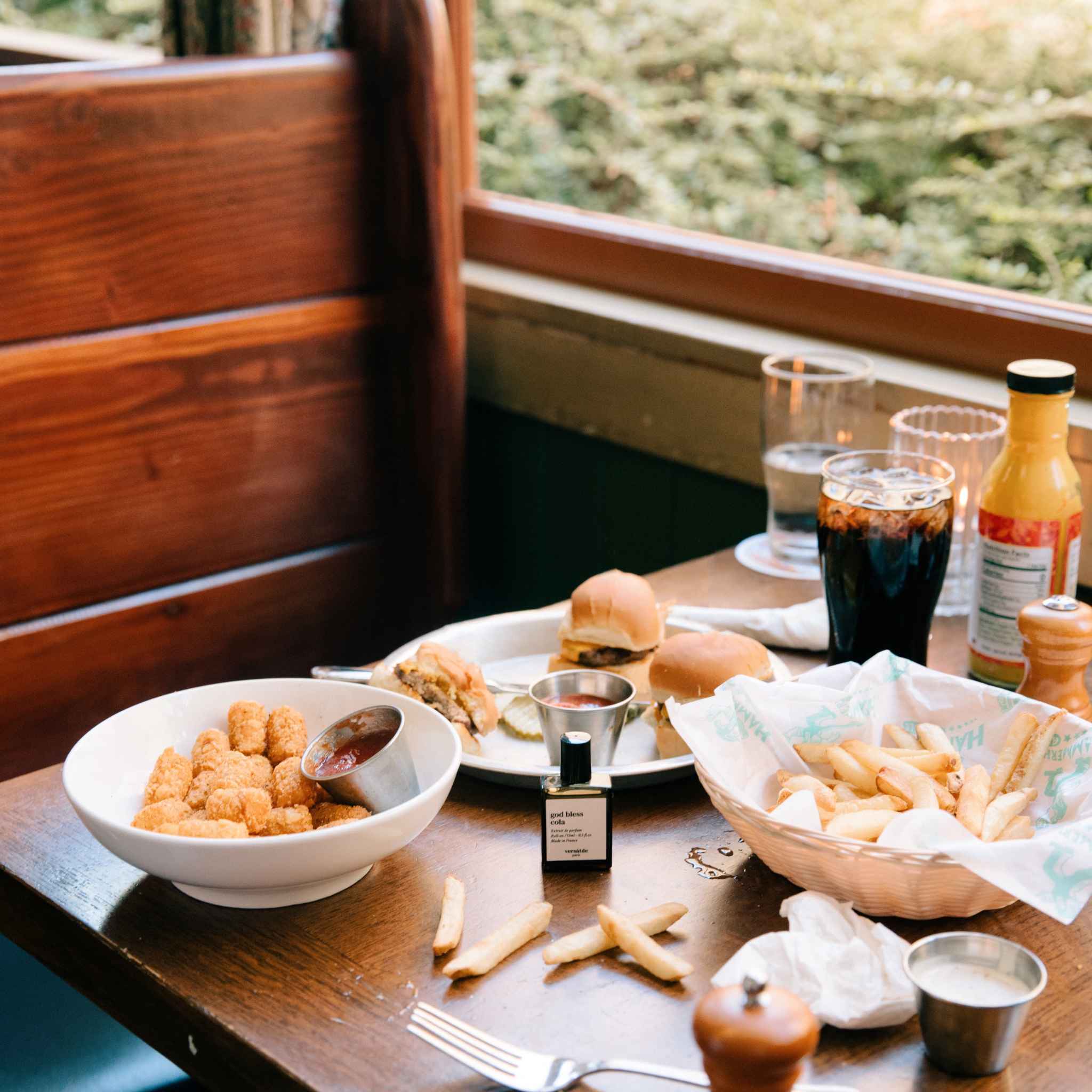 god bless cola versatile Paris perfume fragrance